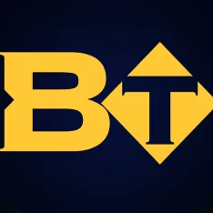 โลโก้ตัวอักษร BT กับลูกศรสีเหลืองทองบนพื้นกรมท่า